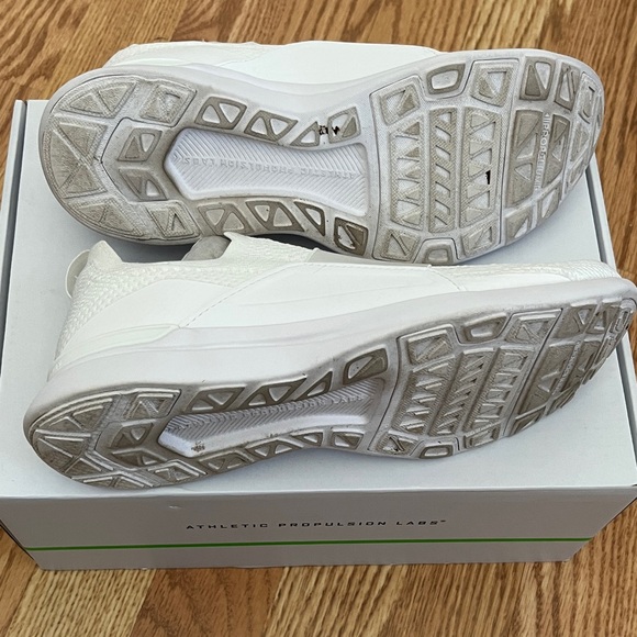 APL Women's Techloom Bliss in White - Picture 4 of 4